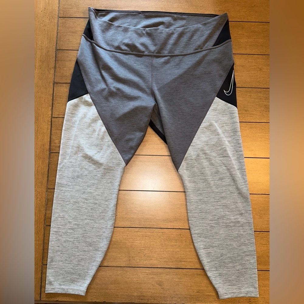 Nike Cropped Ankle Leggings Womens 2X 2 Tone Gray Black Swoosh Pull On Stretch
